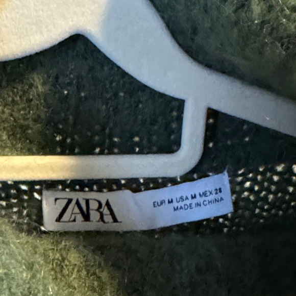 Zara Forest Green Turtleneck Sweater - Picture 2 of 10